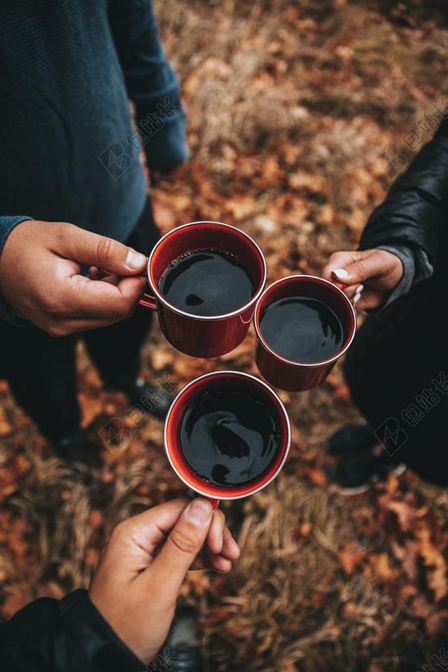 爱情 恋爱 恋人 情人 情侣 浪漫 茶 饮茶 茶叶 茶文化 咖啡 咖啡厅 咖啡馆  饮料 喝酒 饮水 肖像 人物特写 画像 阅读 书籍 学习 写字 文章 书籍 可爱的 全身像 人物 人群 风土人情