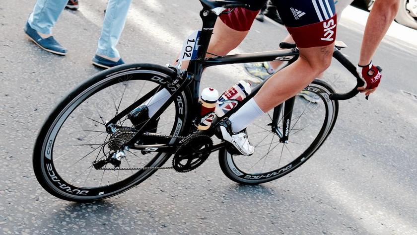 建设 队伍 协同 道路 旅途 路途 户外 街道 公路 冒险 探险 远足 度假 旅游 休闲 挑战 极限运动 自行车 骑行 山地车 冒险