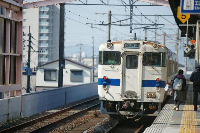 城市 都市 时尚 现代化  美女 丽人 优雅 美丽 漂亮 女孩 女人 女性 日本 城市 现代生活