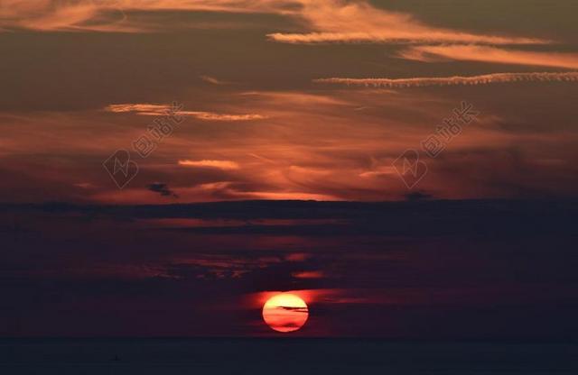 风景 风光 美景 田园 山水 日落 夕阳 太阳 天空  自然 环境 海  大海  云 云朵 天空 活力