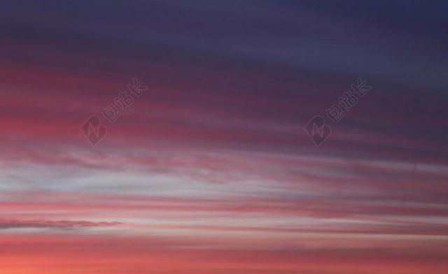 太空 空间  夜晚 晚上 黑夜 黑暗 灯光 霓虹灯 日落 夕阳 太阳  纹理 组织 材料 花纹 厨房 餐具 烹饪 咖啡 咖啡厅 咖啡馆  天空 秋天 秋日 自然 环境 空白 留白 云 云朵 天空 窗户 活力