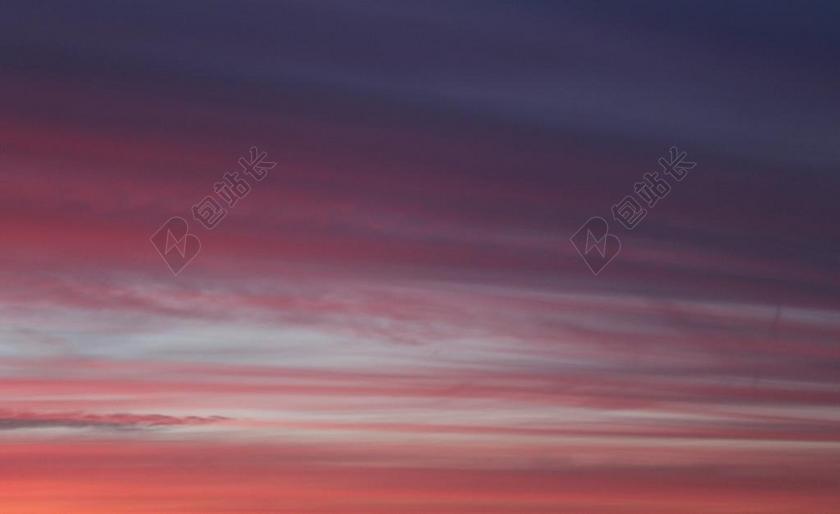 太空 空间  夜晚 晚上 黑夜 黑暗 灯光 霓虹灯 日落 夕阳 太阳  纹理 组织 材料 花纹 厨房 餐具 烹饪 咖啡 咖啡厅 咖啡馆  天空 秋天 秋日 自然 环境 空白 留白 云 云朵 天空 窗户 活力