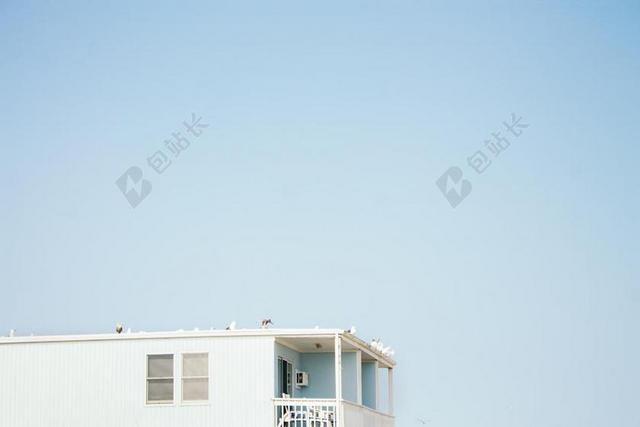 星空 太空 空间    建筑 大厦 建筑物 建设 房子 房间 住宅  天空 沙滩 海滩 空白 留白 窗户 活力  白色 浅色 黑白 简单 清新