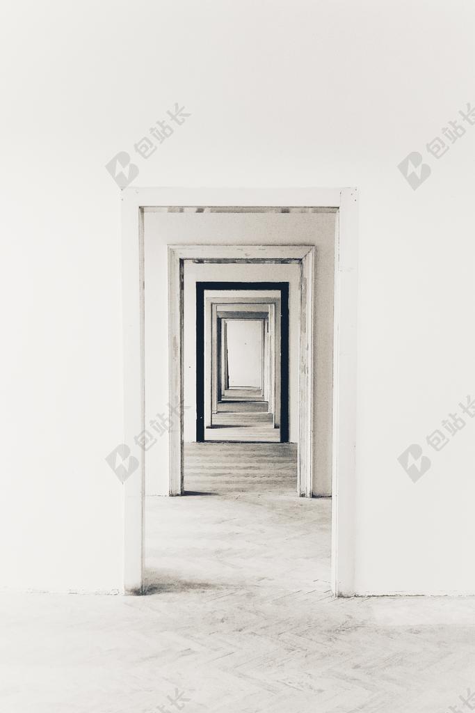 太空 空间 道路 旅途 路途 户外 街道 公路  墙 围墙 表面 隔阂 背景 营销 推广 商务 市场 策划 室内 室内装修 装潢 艺术设计 家装 老人 智者 老者 白色 浅色 黑白 简单 清新 建筑 结构 建筑物 建筑学 黑色 暗色 黑白 昏暗