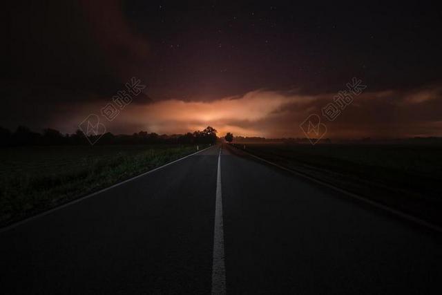 星空 太空 空间   风景 风光 美景 田园 山水 夜晚 晚上 黑夜 黑暗 灯光 霓虹灯 建筑 大厦 建筑物 建设 道路 旅途 路途 户外 街道 公路  日落 夕阳 太阳 城市 都市 时尚 现代化  美女 丽人 优雅 美丽 漂亮 女孩 女人 女性 墙 围墙 表面 隔阂 背景 灯光 光线 激光 打火机 旅行 旅游 行程 度假 休闲 度假 假日  睡觉 梦乡 做梦 卧室 天空 自然 环境 活力