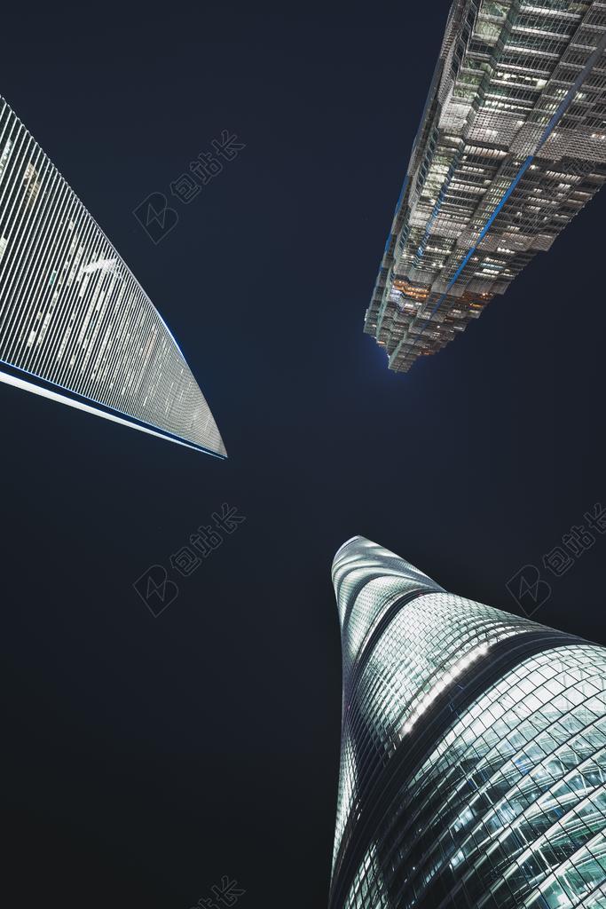 城市 都市 时尚 现代化 夜晚 晚上 黑夜 黑暗 灯光 霓虹灯  建筑 大厦 建筑物 建设  灯光 光线 激光 打火机 上海 中国