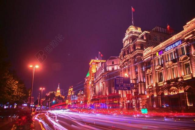 夜晚 晚上 黑夜 黑暗 灯光 霓虹灯 建筑 大厦 建筑物 建设 灯光 光线 激光 打火机 上海 中国 中国 文化 东方 亚洲