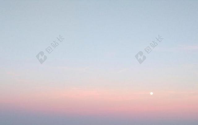 日落 夕阳 太阳 桌子 台子 书桌 办公  天空 云 云朵 天空
