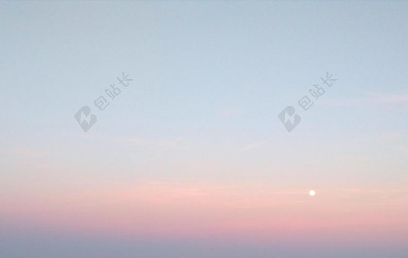 日落 夕阳 太阳 桌子 台子 书桌 办公  天空 云 云朵 天空