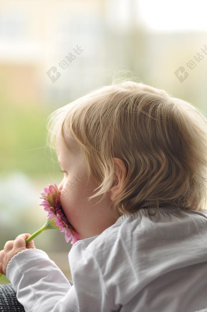 儿童 可爱 女孩 花卉 金发女郎 手表 气味 梦想的