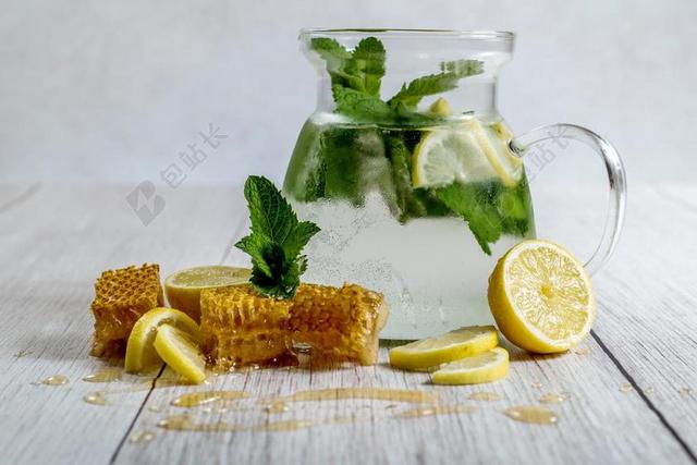 柠檬 蜂蜜 自制的柠檬水 饮料 玻璃 大自然 水 夏天