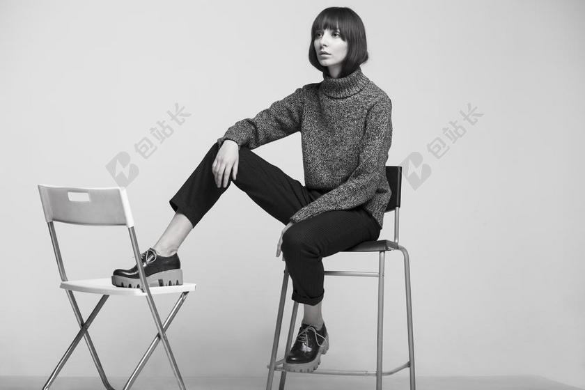 一 纵向 长大了 服装 时尚 年轻 女孩 小姐 女性 女人