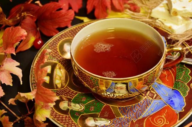 T恤 下午茶时间 茶杯 热 秋季 秋 秋天的颜色 秋天树叶