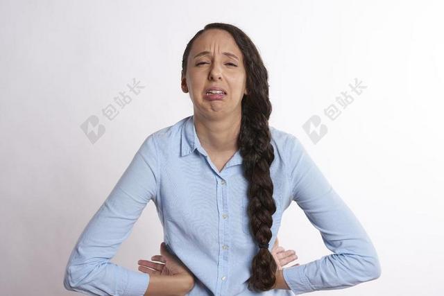 打乱 疯了 哭 女子 伤心 惊慌失措 成人 年轻 孤立 人