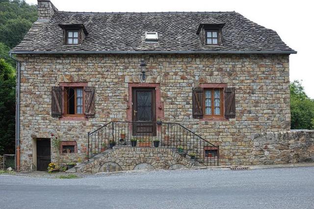 老房子 老村 法国乡村 房子外立面 AVEYRON 中世纪