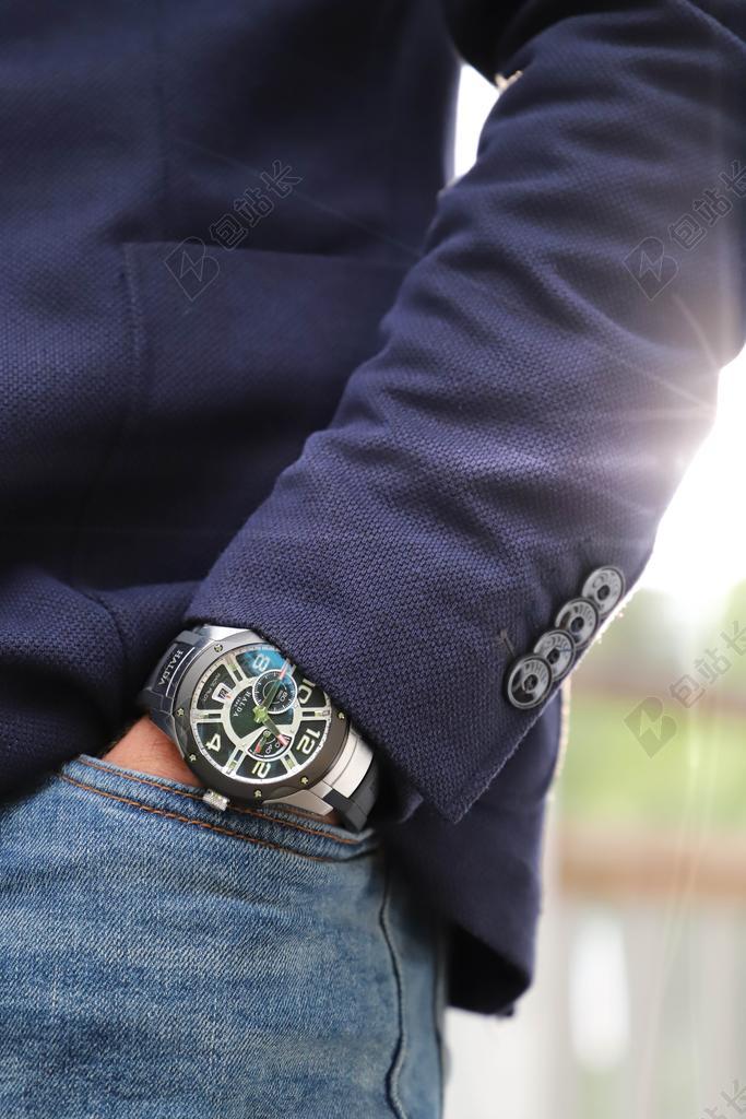 业务 男子 西装外套 服装 手表 时尚 成人 口袋