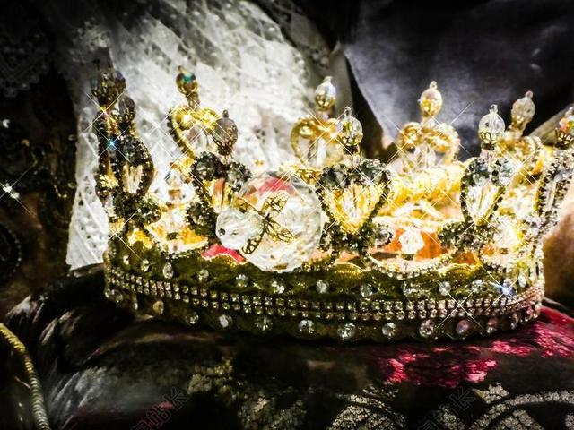 皇冠 黄金 皇家 豪华 金 国王 装修 纹章 酿酒 珠宝