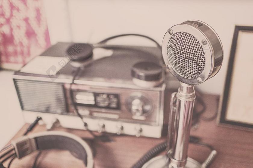 麦克风 头戴式耳机 电台 电视广播 音频