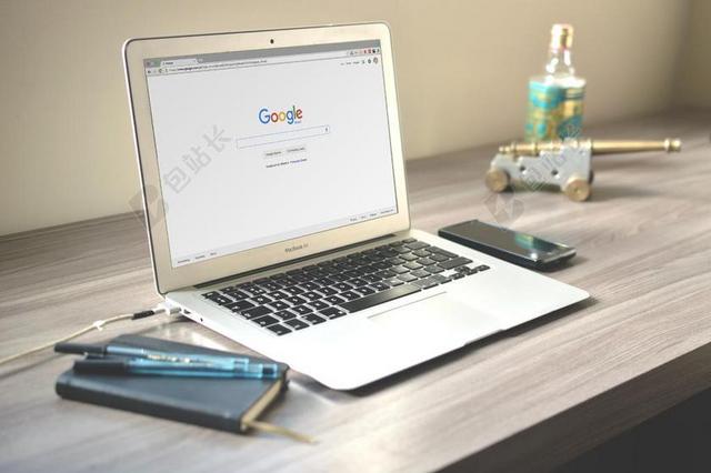MACBOOK 笔记本电脑 计算机 技术 办公室 办公桌 木材