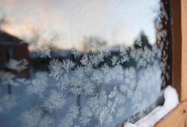 雪花 冬季 雪 弗罗斯特 冷 白 雪花霜 模式 玻璃 反射