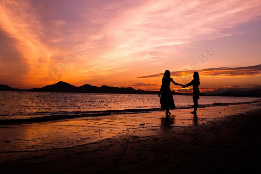 发光 女人 妇女 剪影 海 夜海 海滩 釜山 漫步 日落