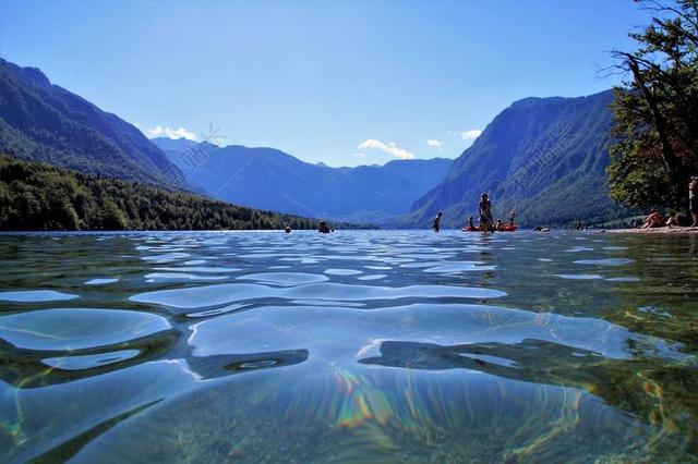伯尼 伯尼湖 斯洛文尼亚 朱利安阿尔卑斯山 清水 全景 旅游