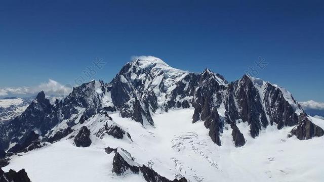 勃朗峰 蒙MAUDIT 冰川 高山 山  夏蒙尼 冷