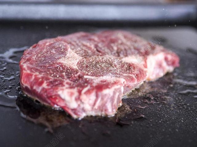 牛排 牛肉 肉 煎炸 晚餐 烹饪 厨房 食品 红肉 膳食