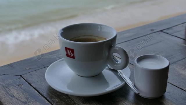 咖啡 表 海 杯 打破 茶歇 早餐 坐 喝 休息 放松