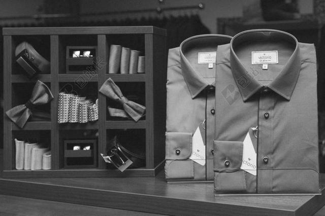 衬衫捉住了领结时尚衣服衣服店背景图片