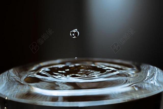 水 一滴水 水晶玻璃 滴 湿 关闭 宏 液体