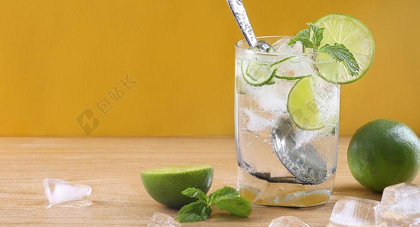 柠檬 柠檬汁 果汁 新鲜的柠檬 英格兰 勺子