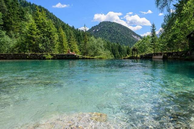 湖 水库 水 性质 景观 冷 明确 山 森林 夏季 心情