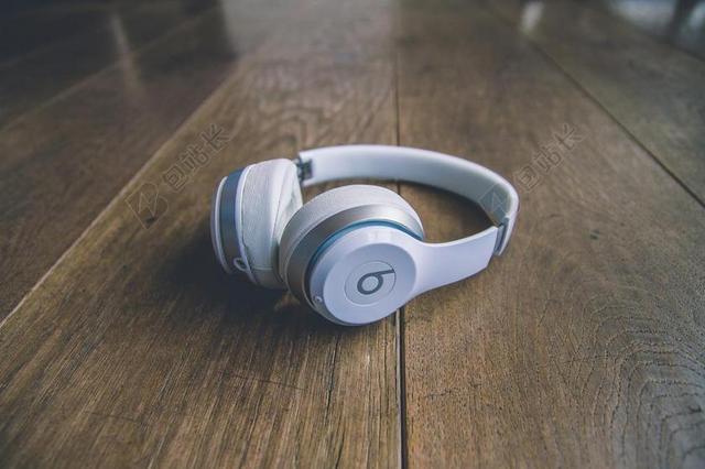 白 头戴式耳机 耳机 音乐 声音 扬声器 击败 木
