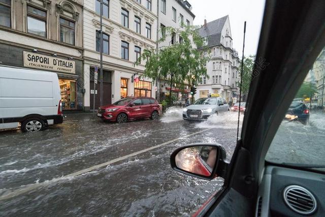 科隆 高水 雨 市中心 风暴 洪水