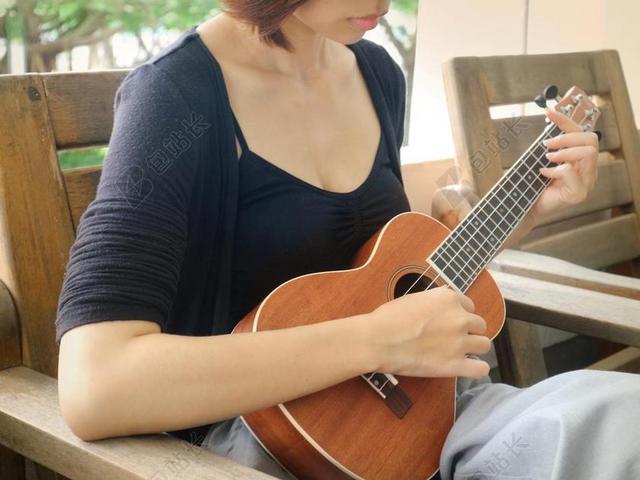 TAIWAN 吉他 GIRL GUITAR MUSIC LIFE