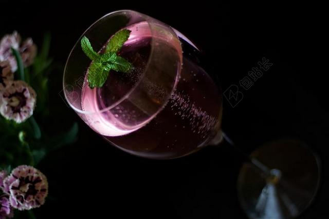 香槟酒 玻璃 喝 酒精 酒类 含酒精的饮料 欢呼 泡沫