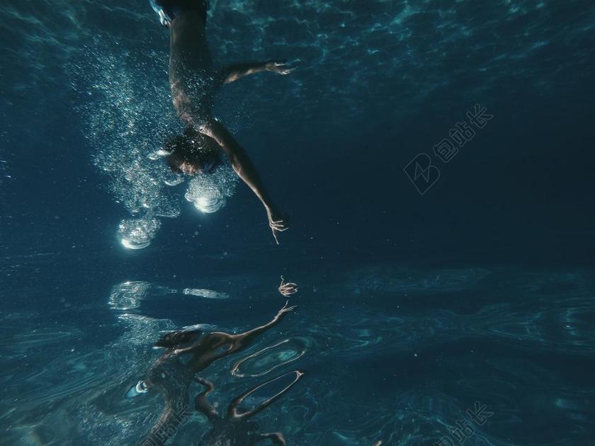 人 男子 游泳 跳水 水下 海