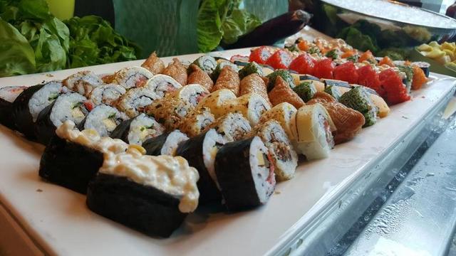 寿司 日本 海鲜 三文鱼 水稻 美味 虾 原 姜 午餐