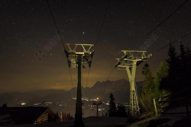 电梯的支持 普拉耐滑雪场 克莱 性质 高山 山 奥地利 天空