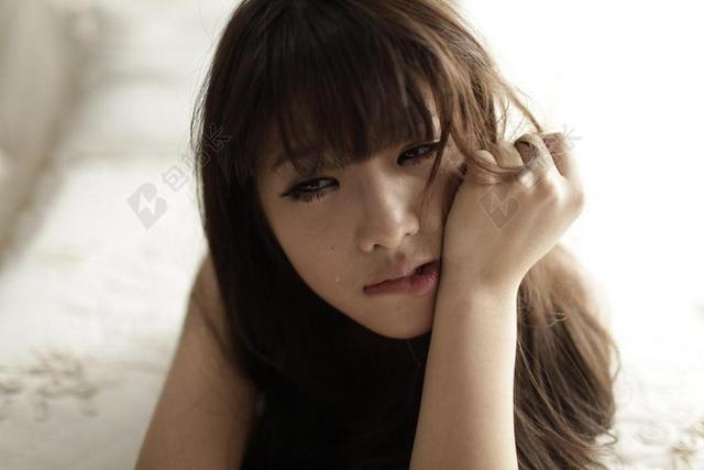 修图 美女 哭泣