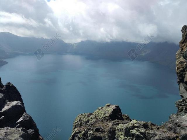 长白山 天池 水怪