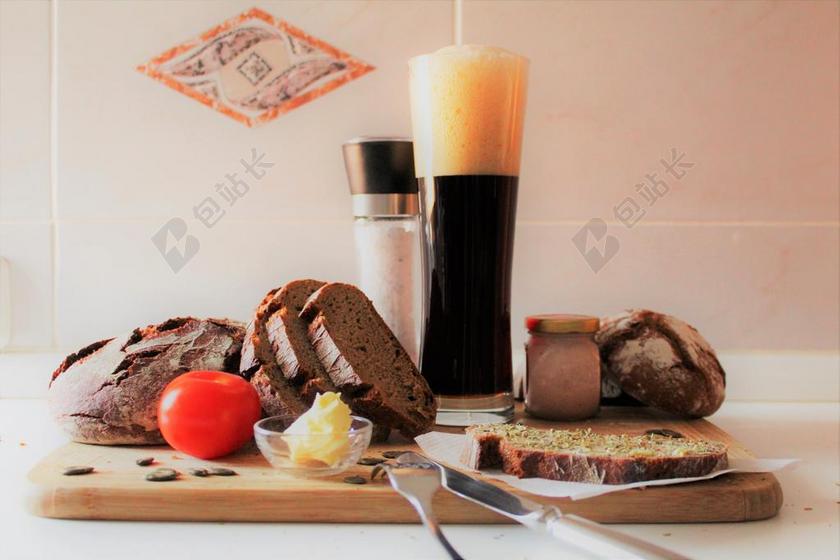 餐 小吃两餐之间 JAUSE 啤酒 面包 黑啤酒 小吃店休息