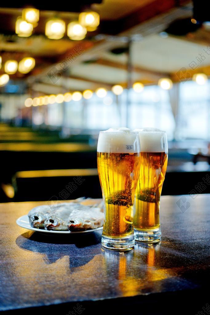 啤酒 酒吧 酒精 酒馆 饮料