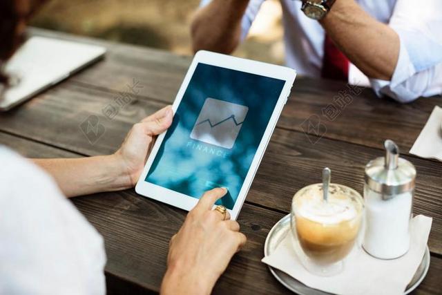 片剂 IPAD 触摸屏 小工具 木 表 咖啡 咖啡厅 业务