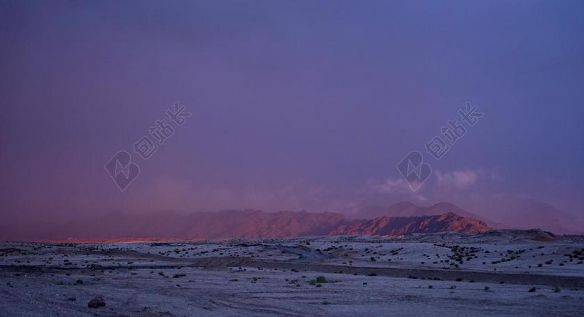青海 薄雾 日落 粉紫色