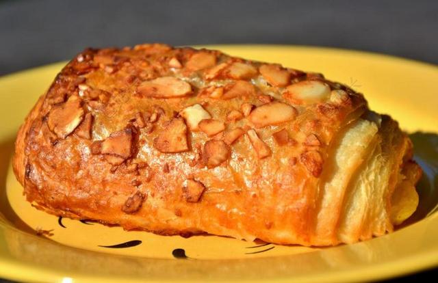 蜂蜇 蜜蜂蜇了掠夺 丹麦糕饼 糕点 烘焙食品 粒子 废钢 蛋糕
