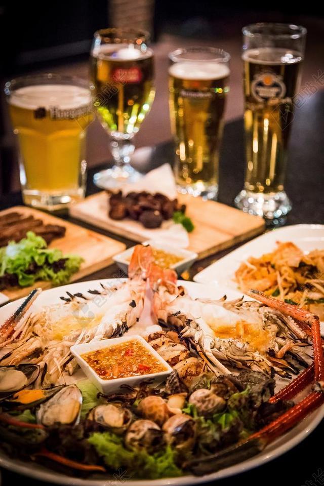 海鲜 啤酒 餐饮 晚餐