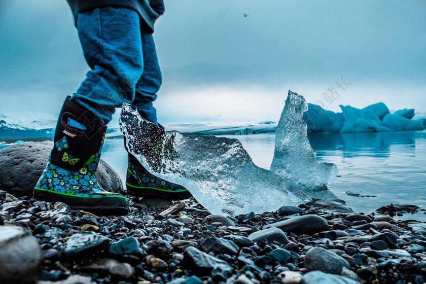海 海洋 水 波 自然 岩 石 冰 冰山一角 人 旅行