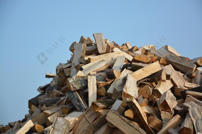 日志木 切木 木头桩 木柴 加热 性质